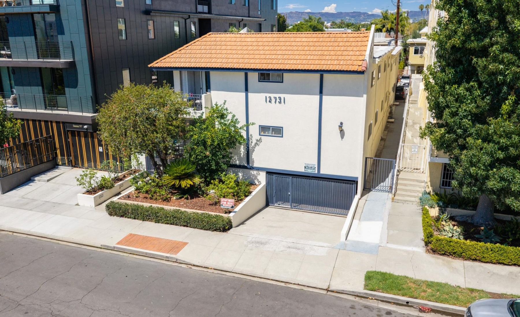 9 Units | Mar Vista